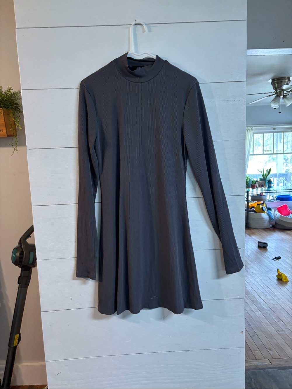 Cider Ribbed Mock Neck Top - Charcoal
